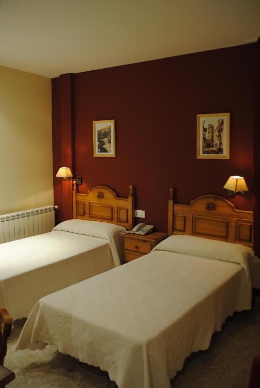 Hotel Alegria 바뇨스 데 몬테마요르 객실 사진